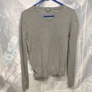 Uniqlo Gray V-Neck Sweater for Women